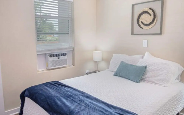 Fabulous Newly Renovated 2Br 1Ba Near Downtown