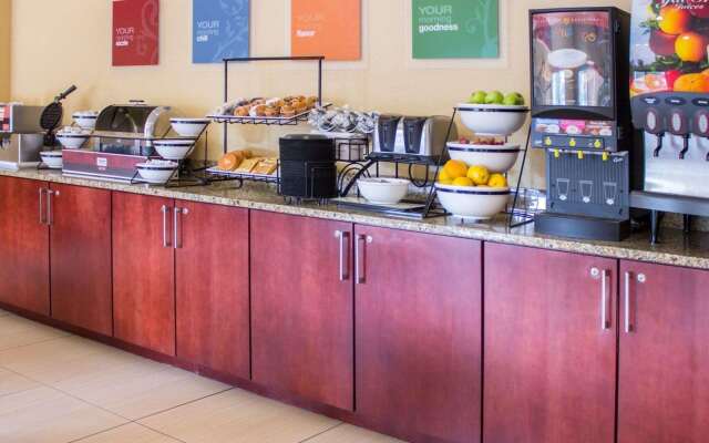 Comfort Inn & Suites Trussville I-59 exit 141