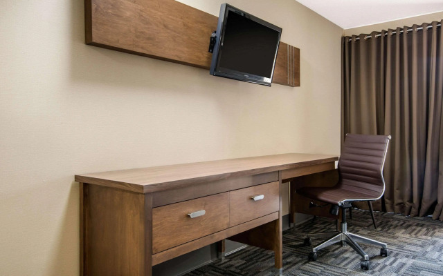 Quality Inn & Conference Centre