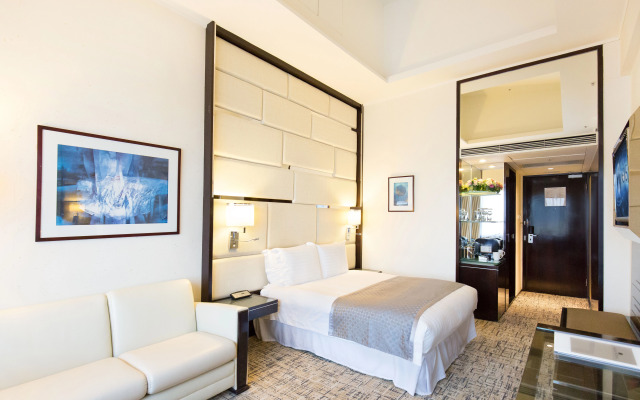 Regal Airport Hotel