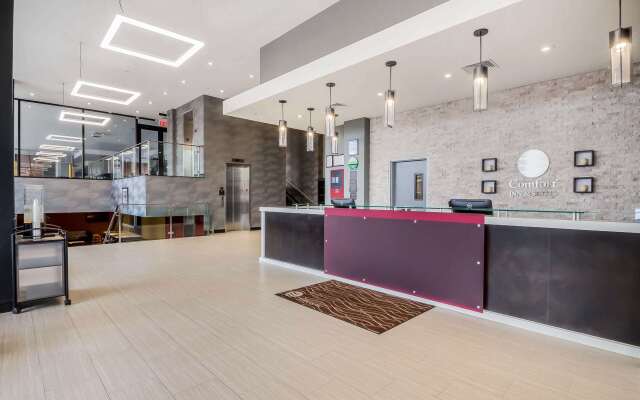 Comfort Inn & Suites near Stadium