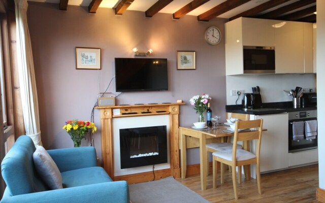 Whitley Elm Cottages