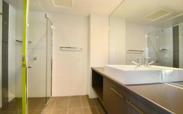 Mackay Oceanside Central Hotel