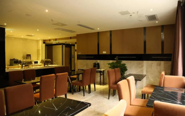 Lavande Hotel Zhuhai Gongbei Port Branch