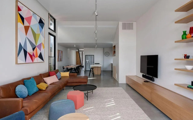 BOUTIQUE STAYS - Woodfin House
