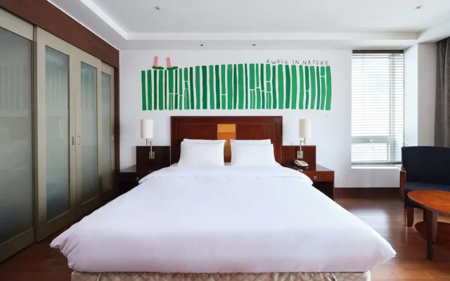 Adonis Hotel