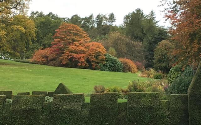 Finlaystone Barns