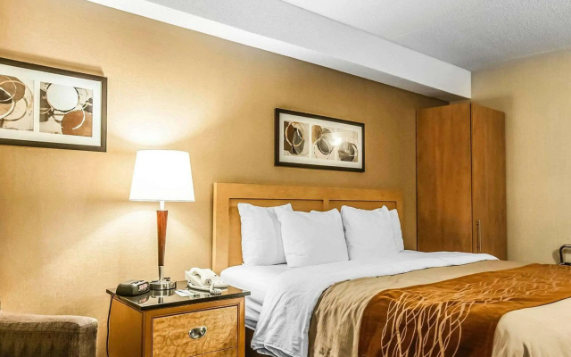 Comfort Inn Laval