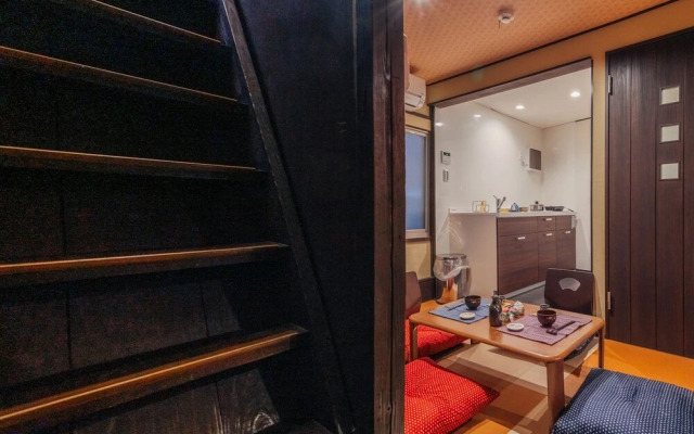 Local stay in Namba