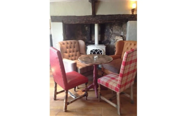 The Crown Pub, Dining & Rooms