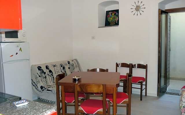 B&B Tredomus