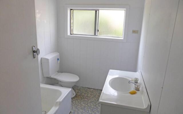 WEST2G - Viv's Place