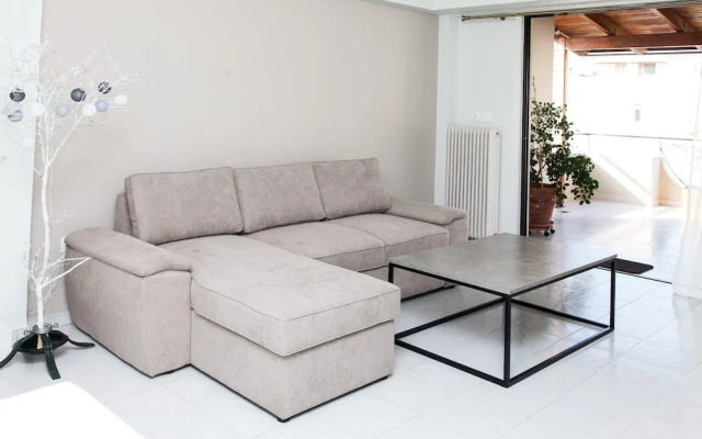 Gorgeous apt in Faliro with view