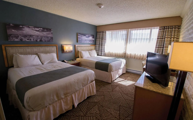 Kachina Lodge - Inside the Park