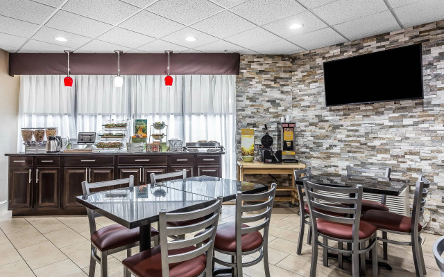 Quality Inn & Suites Salisbury South