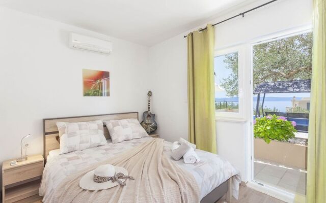 House Arija