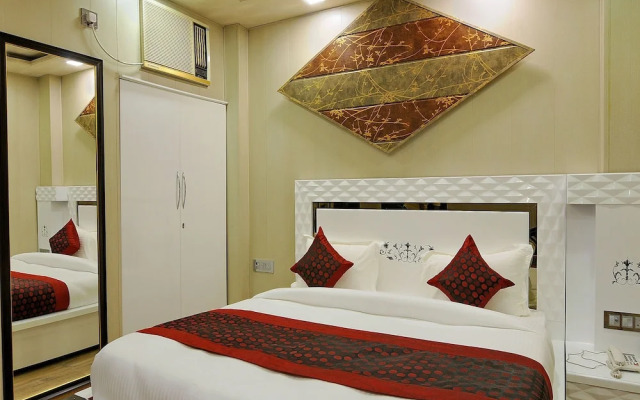 Capital O 12148 Flyover INN