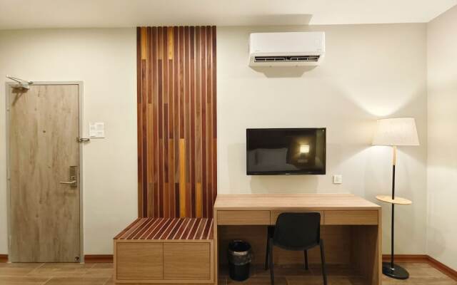 Zoom Hotel