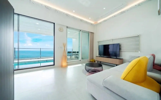ON Pool Villa
