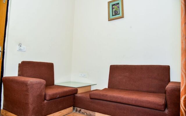 OYO 25127 Hotel Metro Palace