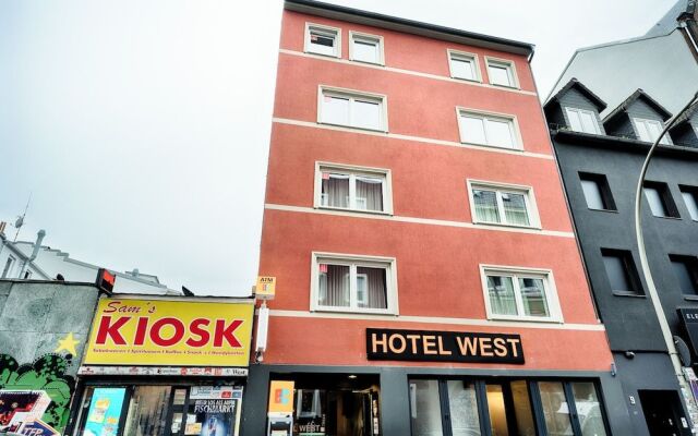 Hostel West light