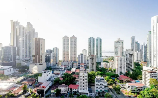 w Brilliant 1BR w Beautiful View in Calle 50