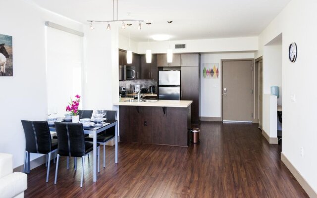 Heaven on Hollywood Boulevard Furnished Apartments