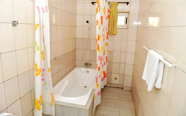 Paradise Hotel