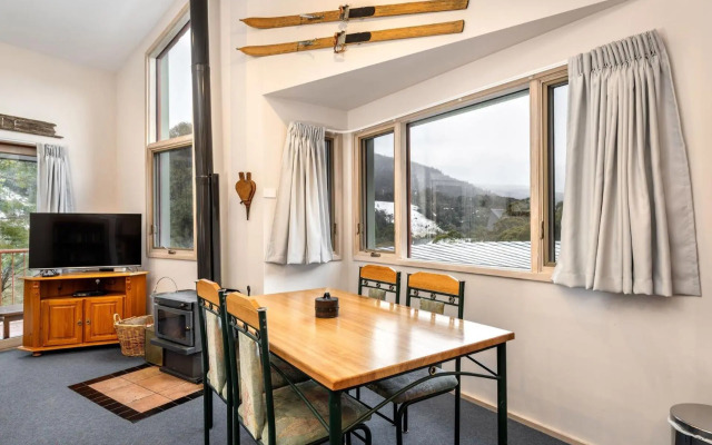 Lhotsky 2 Bedroom with fireplace and sweeping mountain view