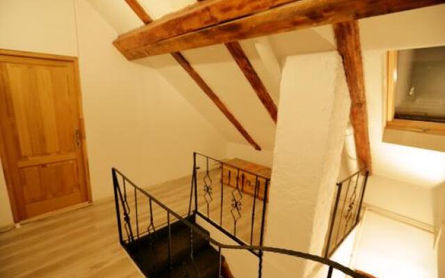 4 Rooms Piata Sfatului