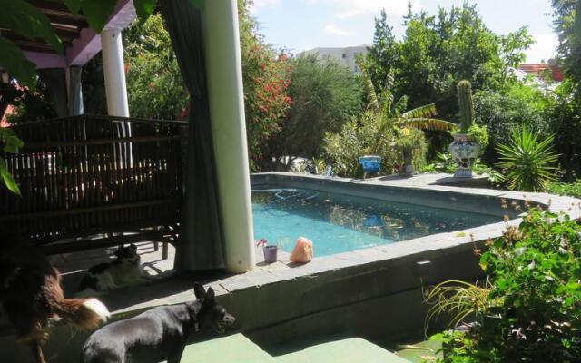 Cape Town Deco Lodge