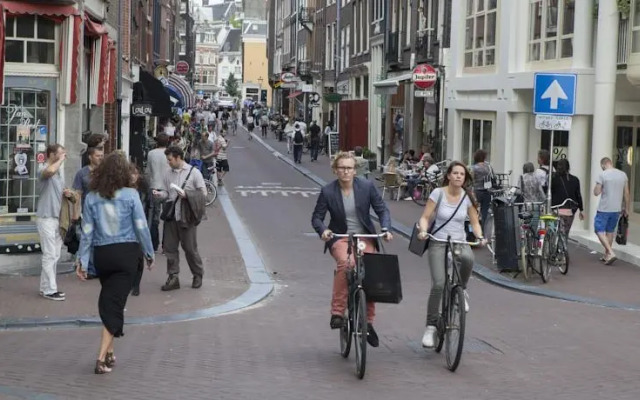 Amsterdam Center Lounge