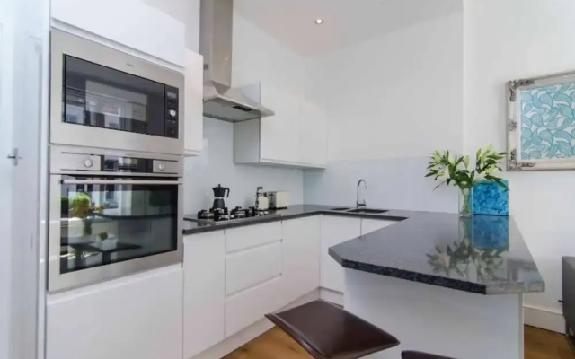 Modern Notting Hill 2 Bedroom Flat