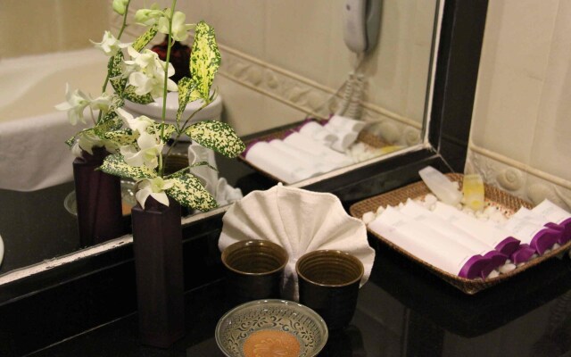 Orchid Hotel