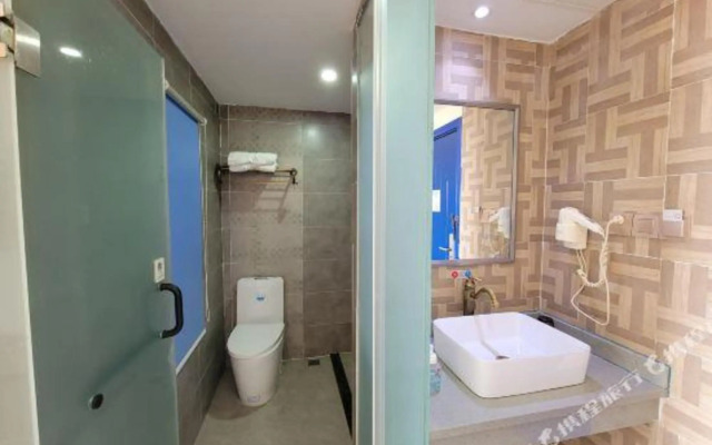 Dacheng Xiaozhu Hotel(Foshan Shunde Qinghui Garden Pedestrian Street)