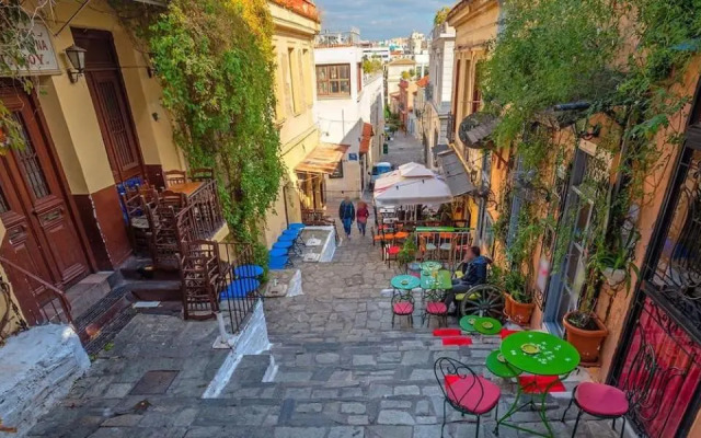 Ermou Fashion Suites #508 @ Plaka - King Size Bed