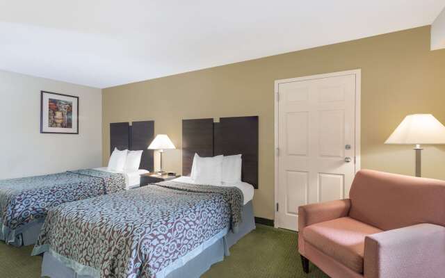 Days Inn & Suites by Wyndham Columbia Airport