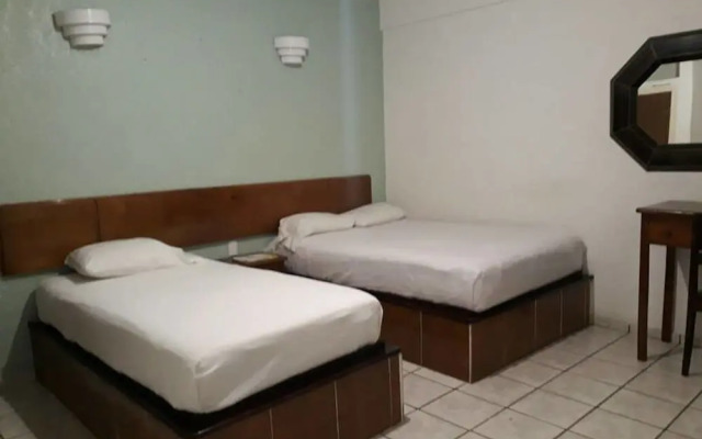 Hotel Revolucion