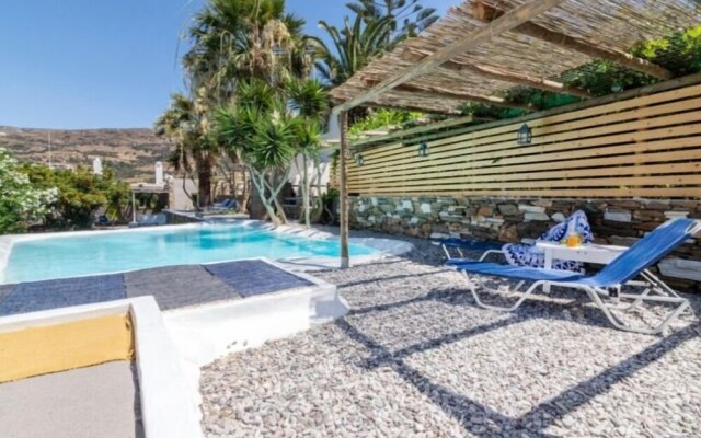 Cozy 2-bedroom House in Tinos