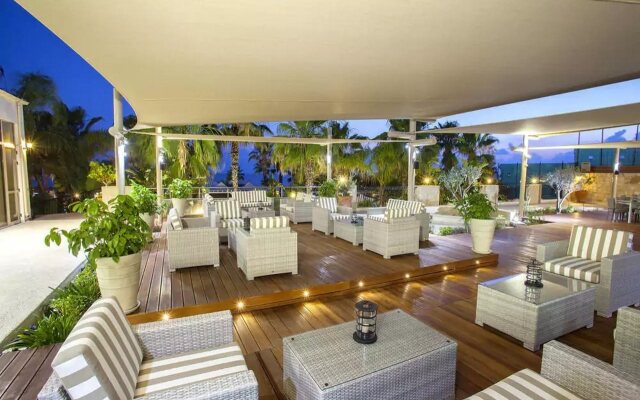 Aquamare Beach Hotel & Spa
