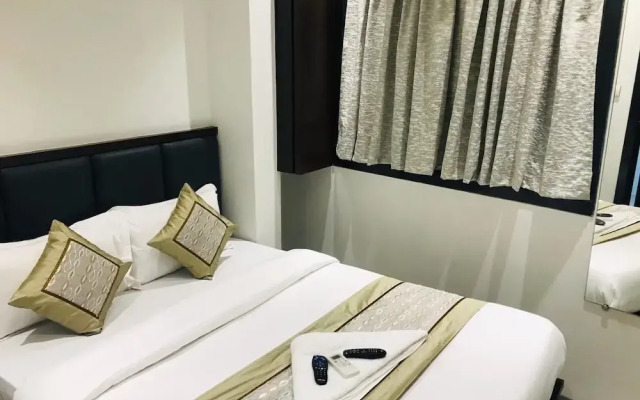 Hotel Flora Suites