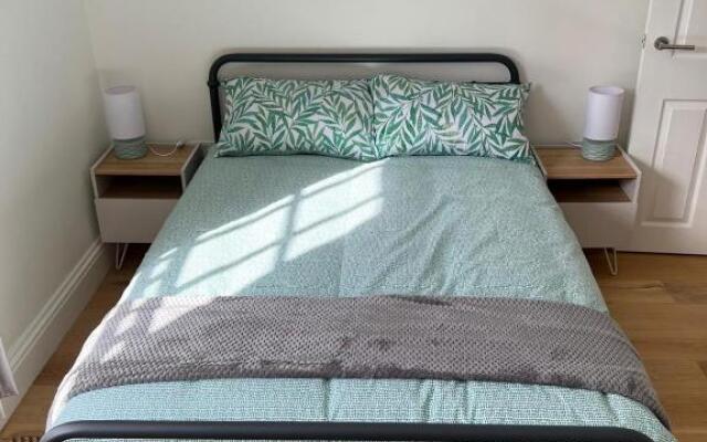 Lovely 1 Bed flat *FREE PARKING* Hoe/Barbican Plymouth