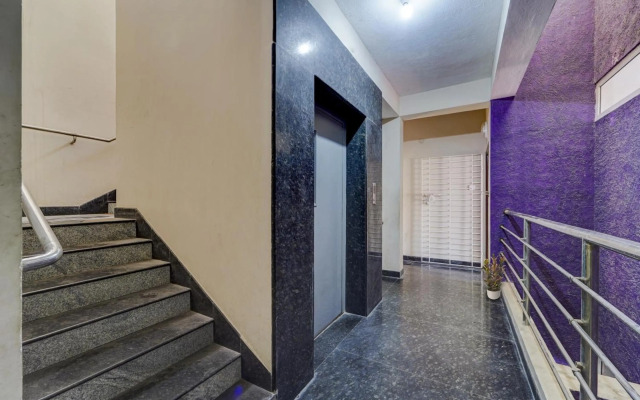 OYO Flagship 80521 Senthamizh Residency