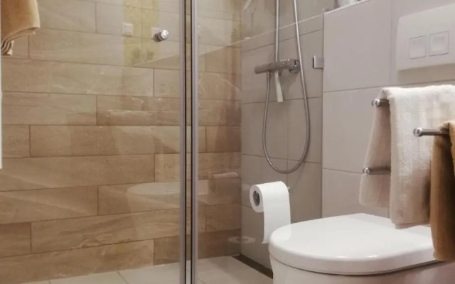 Embassy Studio Apartment Citypark