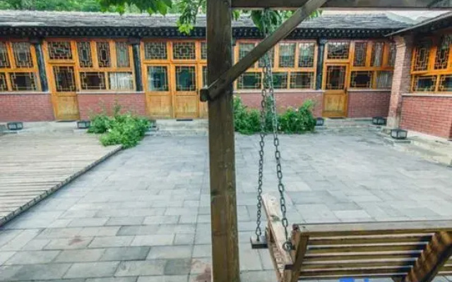 Huanglu Huakai Homestay (Zhoukoudian Youlanshan Scenic Area)
