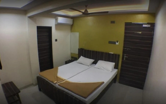 Hotel Shalimar Malad