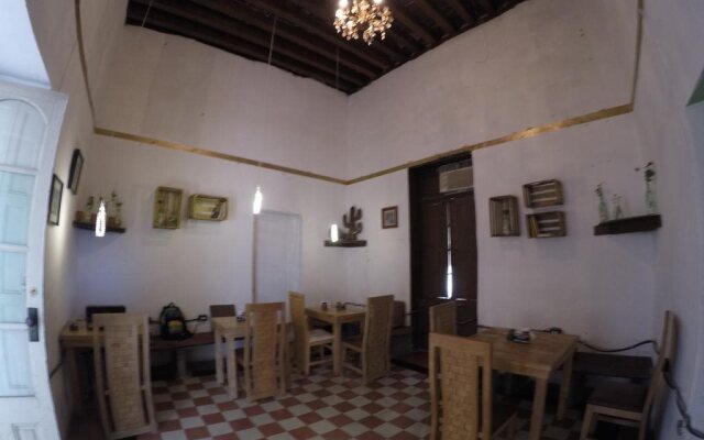 Amatle Cafe Organico & Hostel