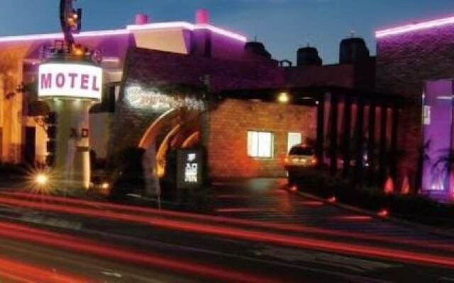 Romantic Code Motel