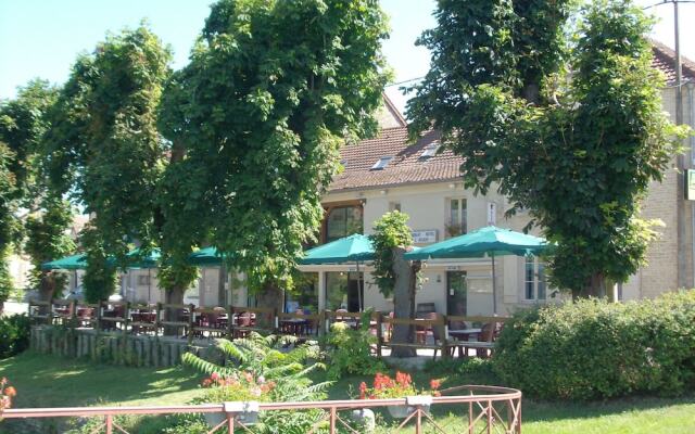 Hôtel-restaurant de l'Ecluse 79