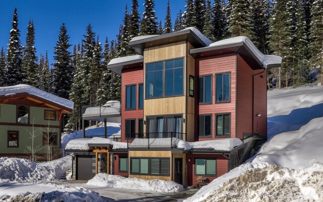 Lookout Lodge By Bear Country